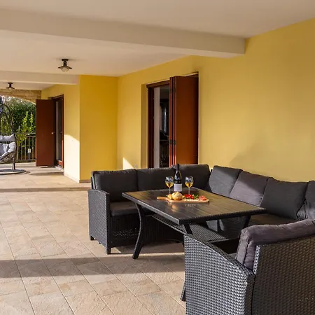 House Begonia Krk With Heated Swimming Pool * Zgaljic
