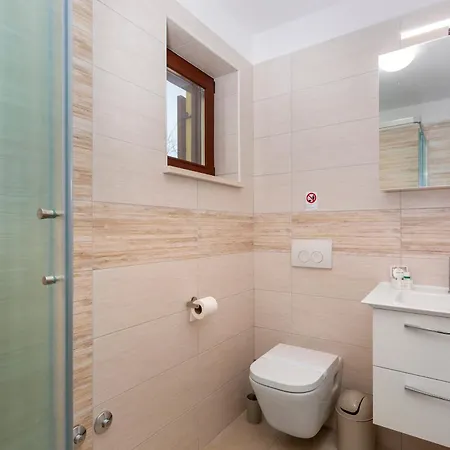Villa House Begonia Krk With Heated Swimming Pool