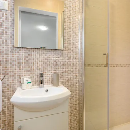 Villa House Begonia Krk With Heated Swimming Pool