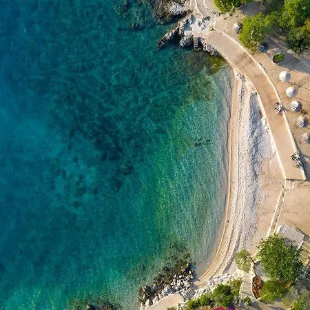 Villa House Begonia Krk With Heated Swimming Pool *
